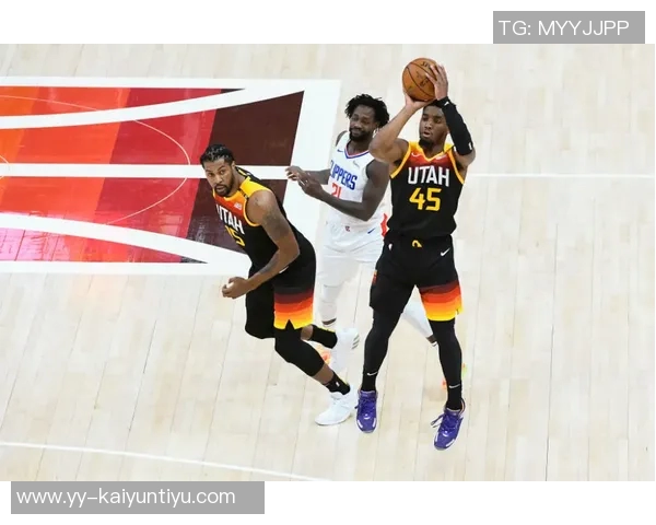 米切尔半场三分火力全开5投5中轻松拿下15分助球队争胜 米切尔半场三分火力全开5投5中轻松拿下15分助球队争胜